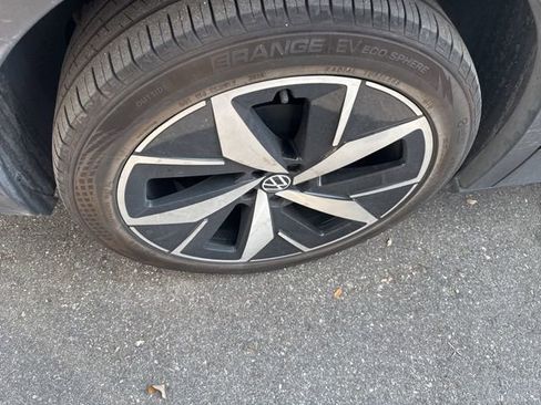 Used 2023 Volkswagen ID.4 Pro S image 10