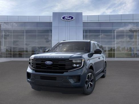 New 2026 Ford Expedition Max Active image 2