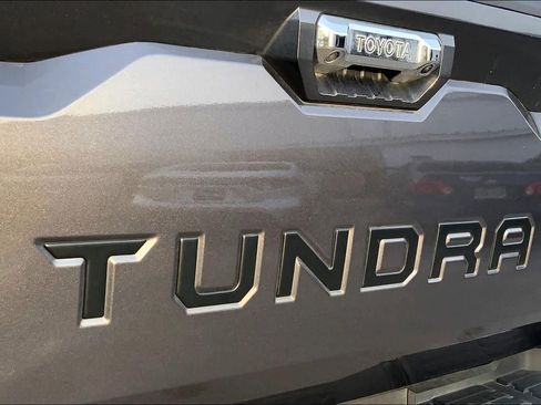 Used 2025 Toyota Tundra Limited image 29
