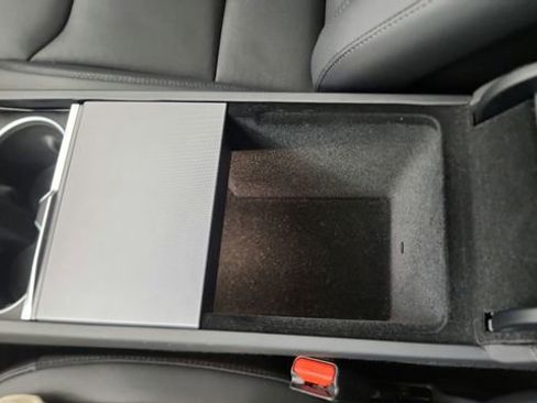 Used 2025 Tesla Model 3 image 77