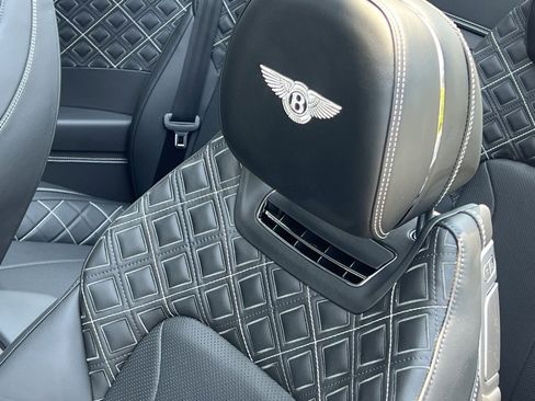 Used 2020 Bentley Continental GT V8 image 35