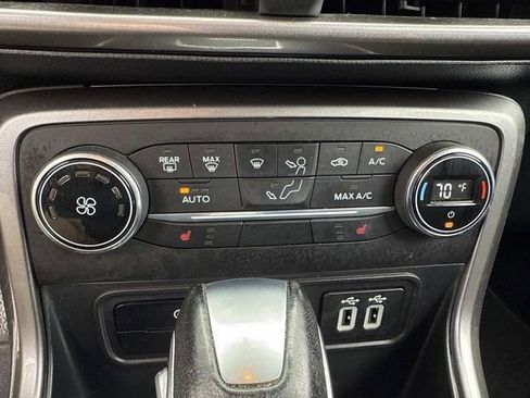 Used 2020 Ford EcoSport SE image 27