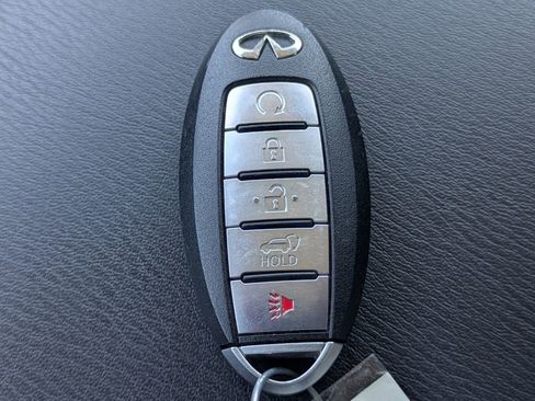 Certified 2024 INFINITI QX80 Luxe image 33