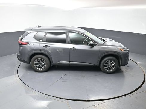 Used 2024 Nissan Rogue S FWD image 38