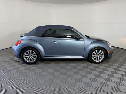 Used 2016 Volkswagen Beetle 1.8T Denim FWD image 8