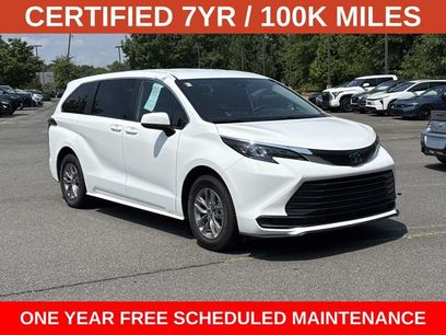 Used 2025 Toyota Sienna LE