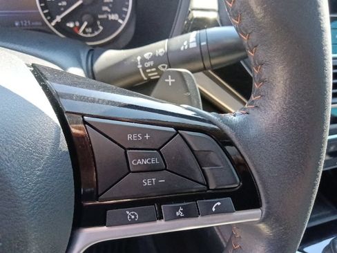 Used 2024 Nissan Altima 2.5 SR w/ SR Premium Package FWD image 19