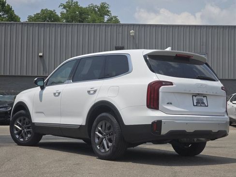 Used 2024 Kia Telluride LX FWD image 14