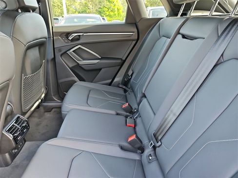 New 2025 Audi Q3 2.0T Premium image 14