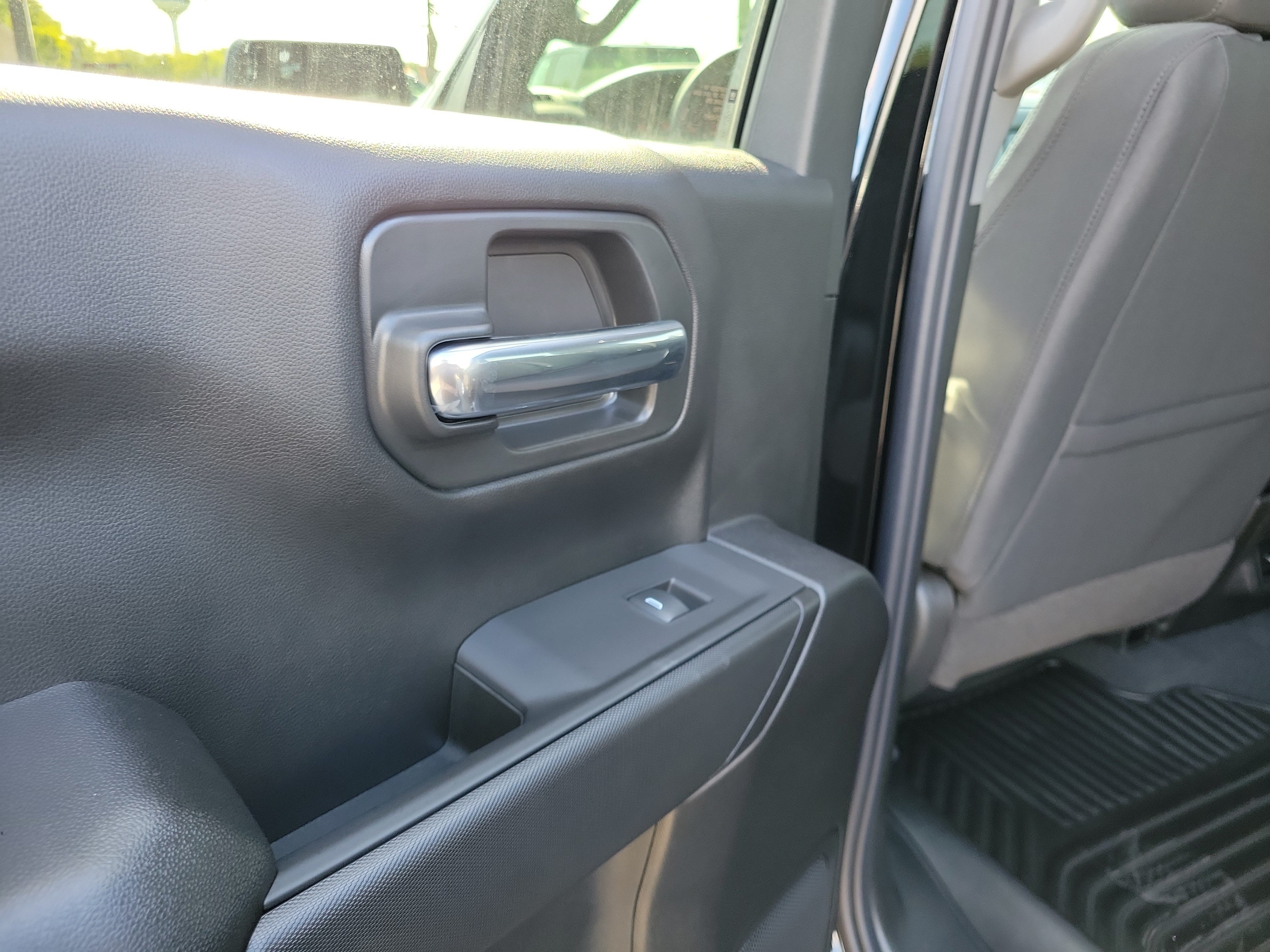 Used 2026 Chevrolet Silverado 1500 Custom AWD/4WD image 13