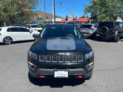Used 2018 Jeep Compass Trailhawk w/ Leather Interior Group AWD/4WD image 8