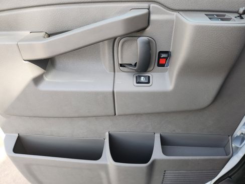 New 2025 Chevrolet Express 2500 w/ Driver Convenience Package image 25