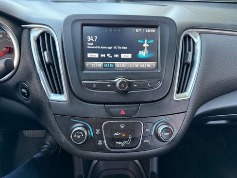 Used 2016 Chevrolet Malibu LT image 30