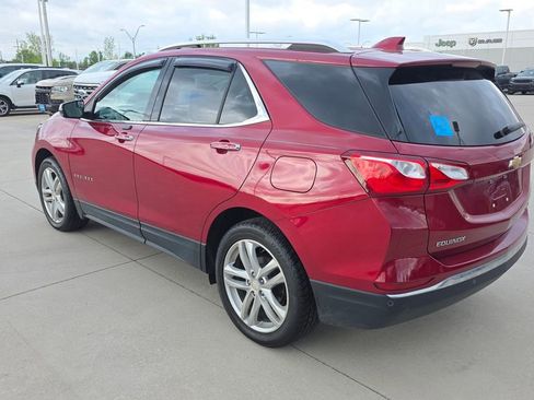 Used 2018 Chevrolet Equinox Premier image 3