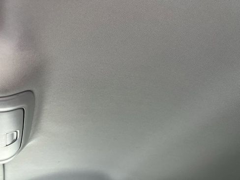 Used 2023 Chevrolet Equinox LT image 19