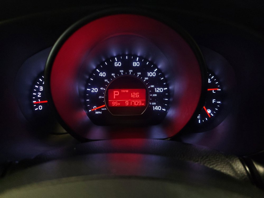 Used 2018 Kia Soul FWD image 23