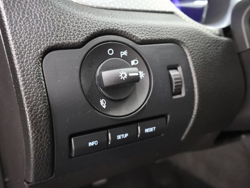 Used 2011 Ford Mustang Shelby GT500 RWD image 38