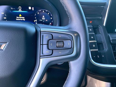 Used 2023 Chevrolet Suburban Z71 w/ Z71 Off-Road Package AWD/4WD image 12