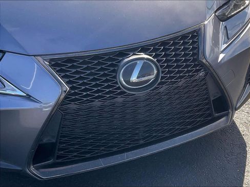Used 2018 Lexus IS 300 F Sport image 31