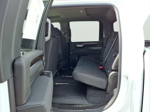 New 2026 Chevrolet Silverado 3500 LT image 11