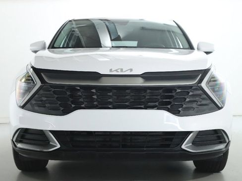Used 2025 Kia Sportage LX FWD image 6