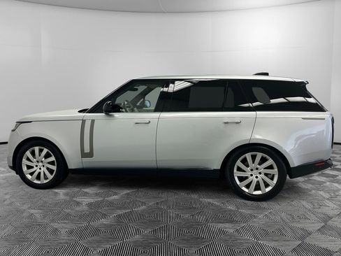 Used 2024 Land Rover Range Rover Long Wheelbase SE AWD/4WD image 2