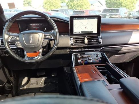 Used 2021 Lincoln Navigator Reserve AWD/4WD image 18