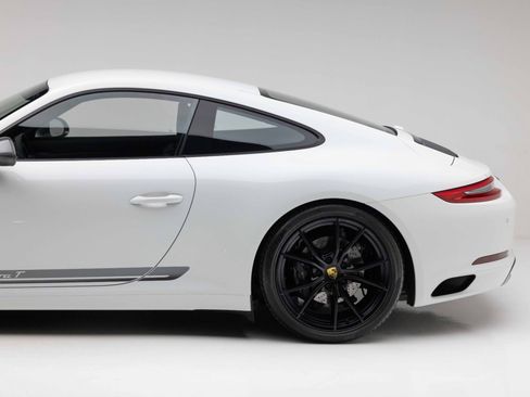 Used 2018 Porsche 911 Carrera T RWD image 23