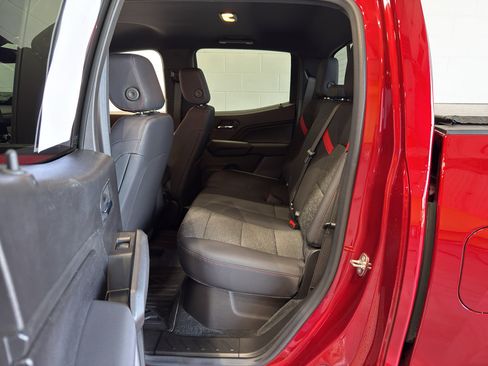 Used 2023 Chevrolet Colorado Z71 w/ Z71 Convenience Package 2 image 10