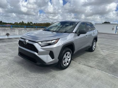 Used 2025 Toyota RAV4 LE image 20