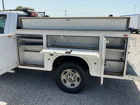 Used 2015 Chevrolet Silverado 2500 W/T RWD image 7