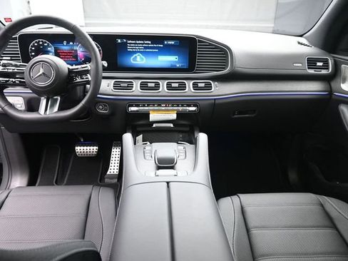 New 2026 Mercedes-Benz GLS 450 4MATIC image 9