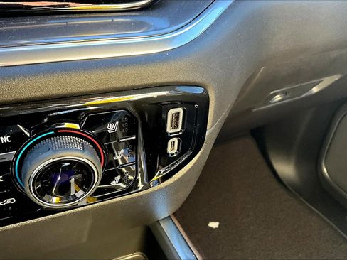 Used 2026 Chevrolet Silverado 1500 High Country w/ Midnight Edition image 29