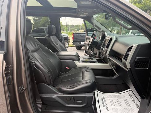 Used 2020 Ford F150 Lariat w/ Equipment Group 502A Luxury AWD/4WD image 17