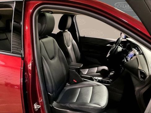 Certified 2022 Buick Encore GX Essence w/ Experience Buick Package image 15