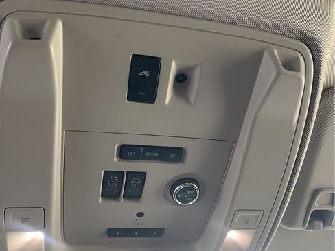 Used 2019 GMC Yukon Denali w/ Denali Ultimate Package AWD/4WD image 7
