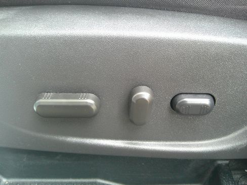 Used 2018 Ford Escape SEL image 38