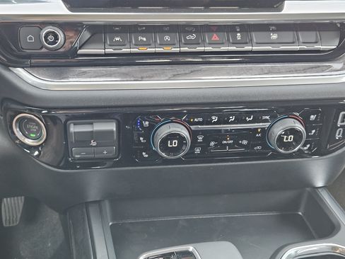 New 2026 Chevrolet Silverado 1500 LTZ w/ LTZ Convenience Package II RWD image 14