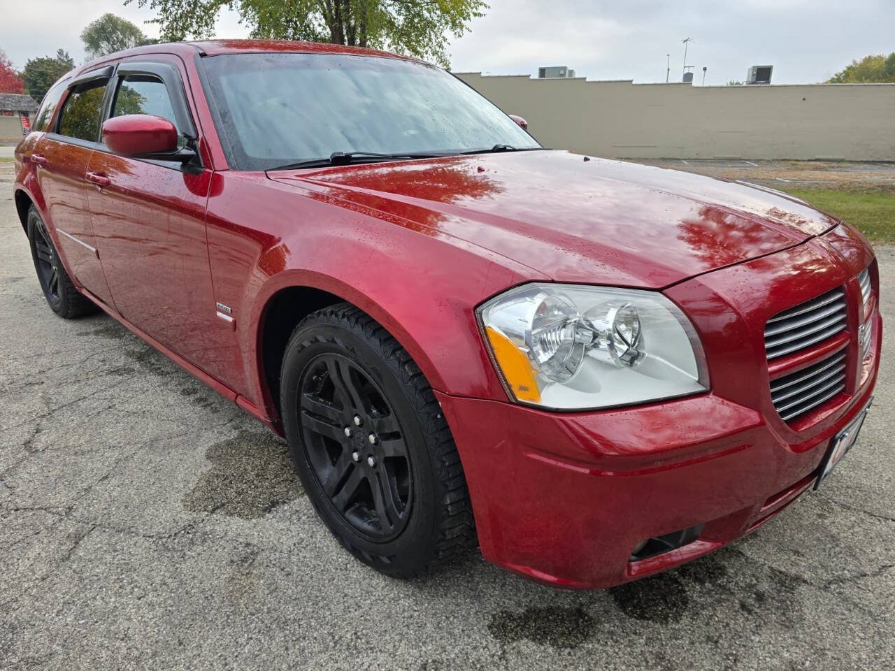 Used 2005 Dodge Magnum R/T w/ Convenience Group II RWD image 3
