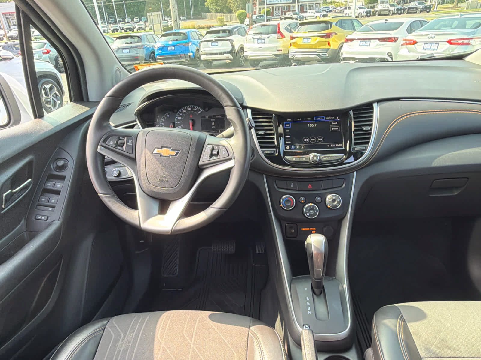 Certified 2018 Chevrolet Trax LT w/ LT Convenience Package FWD image 24