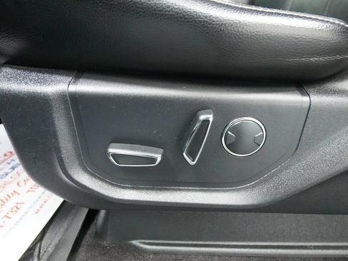 Used 2018 Ford F150 Lariat w/ Equipment Group 501A Mid AWD/4WD image 18