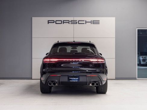 Certified 2026 Porsche Macan S AWD/4WD image 6