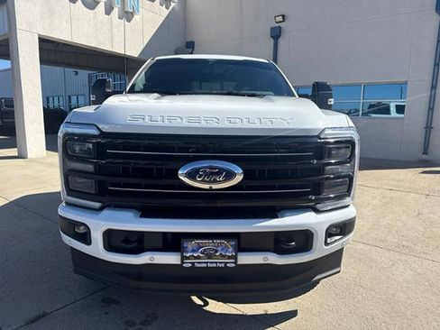 Used 2026 Ford F250 Platinum AWD/4WD image 2