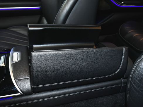 Used 2022 Mercedes-Benz S 500 4MATIC w/ AMG Line Package image 54