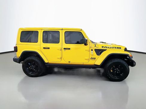 Used 2019 Jeep Wrangler Unlimited Sahara w/ Quick Order Package 24M Moab AWD/4WD image 10