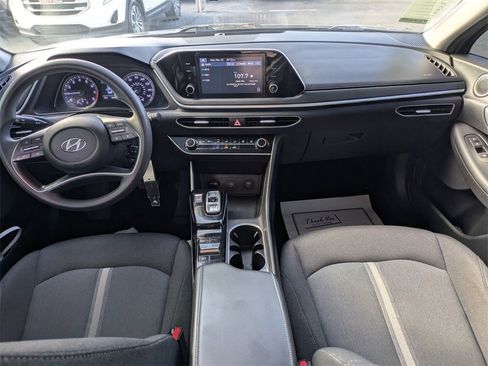 Used 2021 Hyundai Sonata SE image 12