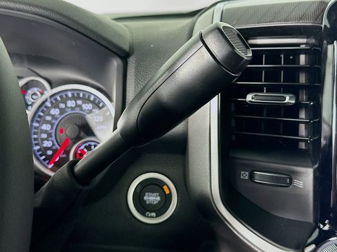 New 2026 RAM 2500 Big Horn AWD/4WD image 12