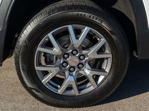 Used 2020 GMC Acadia SLT image 12