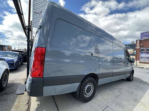 Used 2024 Mercedes-Benz Sprinter 2500 w/ Acoustic Package image 8