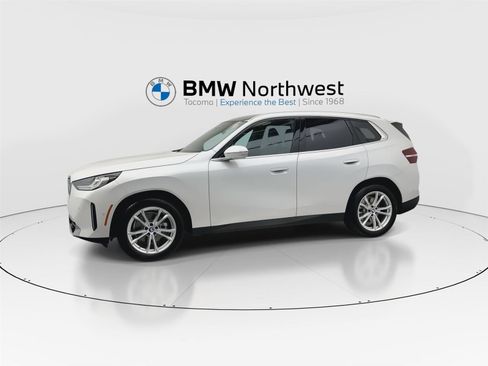 Used 2025 BMW X3 xDrive30 w/ Convenience Package AWD/4WD image 10